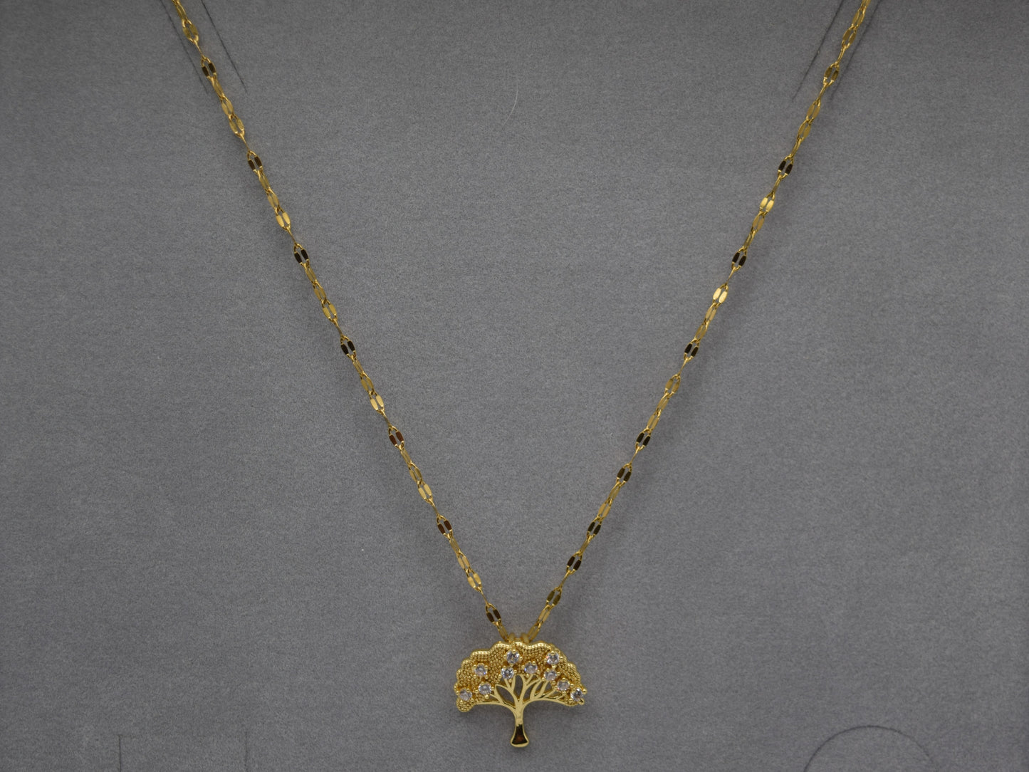 Collana Oro Albero Della Vita Tempestato Di Strass. Collana Oro: Regalo Indimenticabile, Gioiello Prezioso E Significativo.