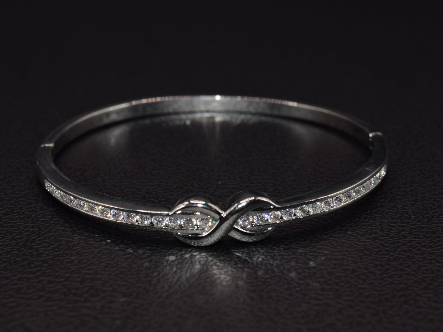 Bracciale Argento Con Simbolo Dell'Infinito E Strass Di Brillanti Zirconi, Bracciale Rigido Argento, Bracciale Infinito, Regalo Perfetto, Gioiello Indimenticabile.