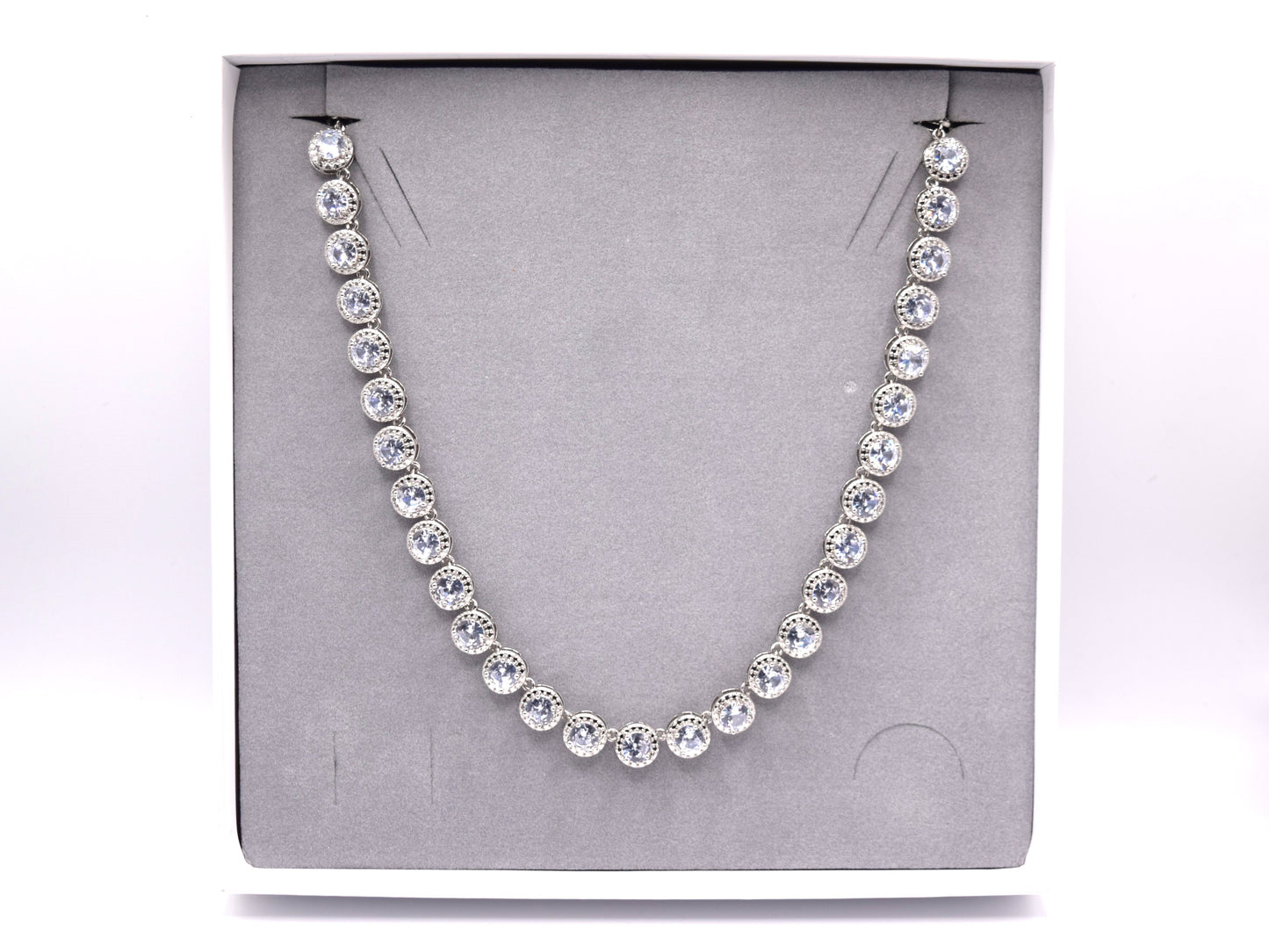 Collana Angelic Argento Con Maxi Zirconi: Luce Radiosa Al Tuo Décolleté, Splendore Senza Pari, Un Regalo Indimenticabile, Eleganza E Lusso,  Brilla Come Una Diva, Un Gioiello Che Cattura Gli Sguardi.