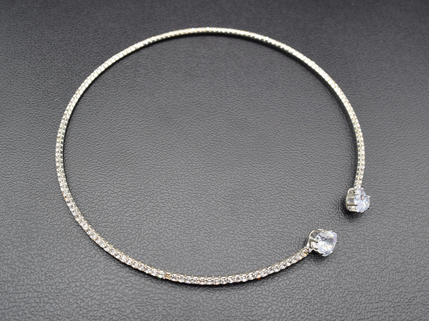 Girocollo Argento, Collana Argento, Girocollo Con 2 Brillanti Zirconi A Forma Di Cuore: Il Regalo Perfetto, Eleganza Senza Fine, Un Gioiello Indimenticabile.