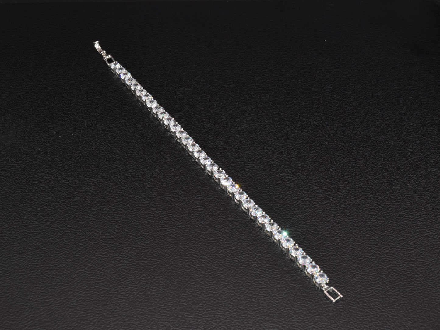 Bracciale Donna Tennis Argento con Preziosi Zirconi. Bracciali alla Moda. Regalo Indimenticabile (Tennis argento)