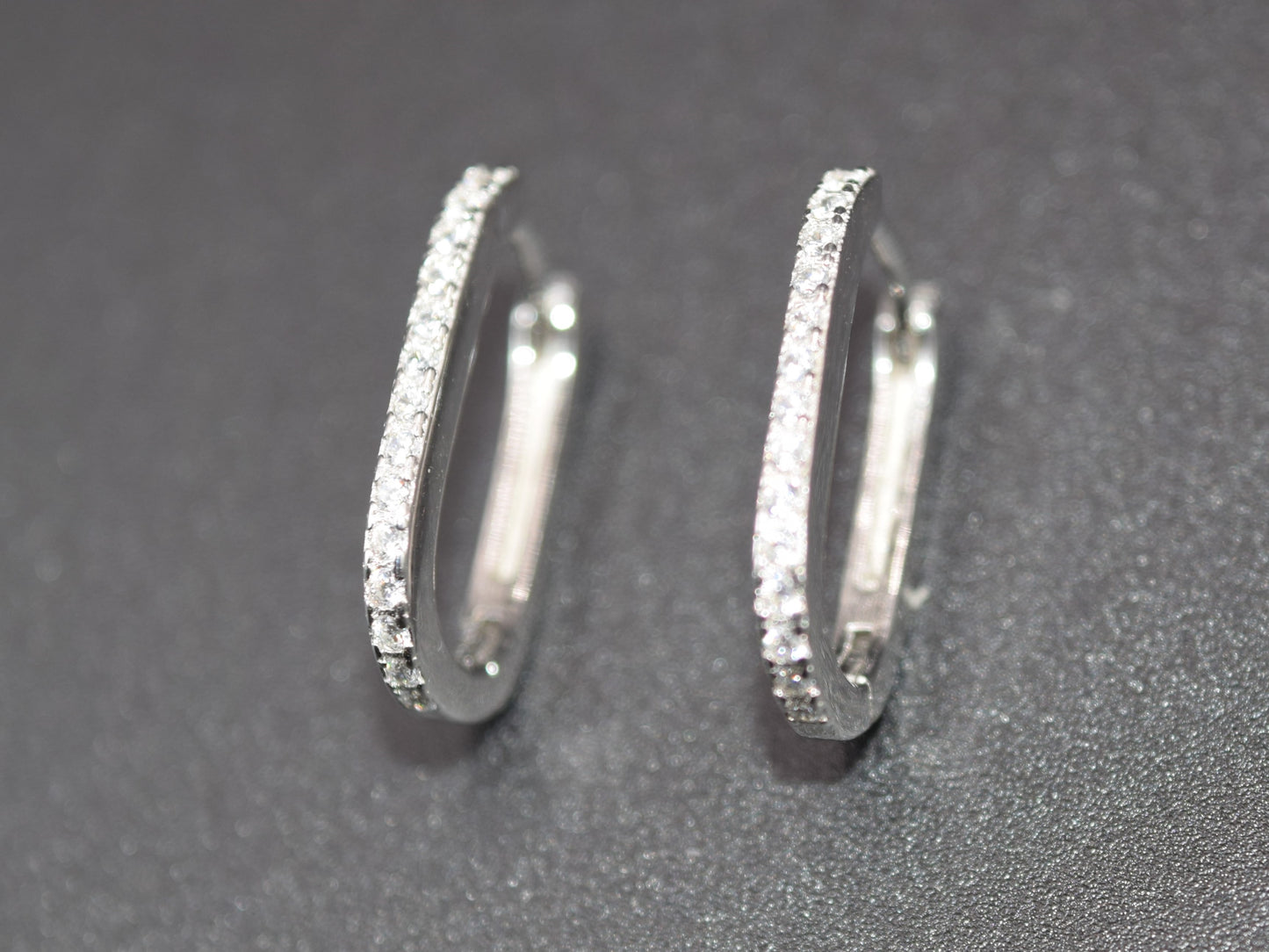 Orecchini Argento 925, Orecchini Cerchio, Orecchini Brillanti Con Pavè Di Strass, Regalo Indimenticabile, Gioiello Prezioso.